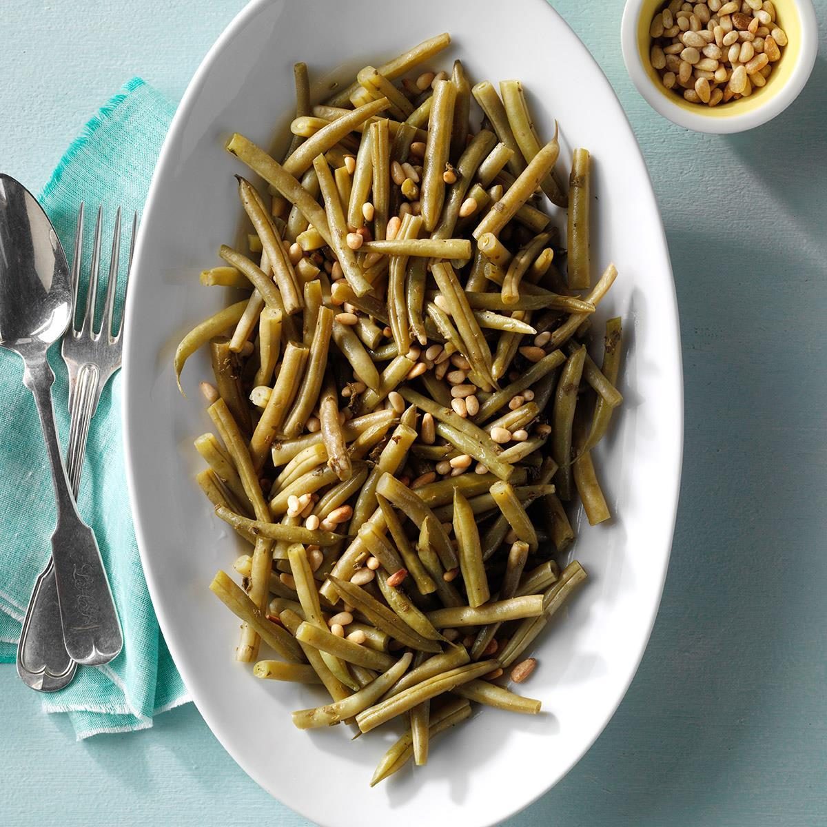 Oregano Green Beans With Toasted Pine Nuts Exps Sdjj19 107152 E02 07 3b 2