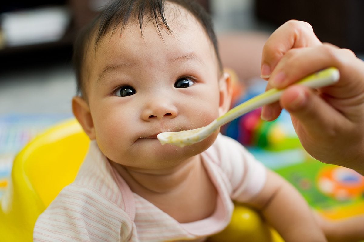 when-to-start-baby-on-solids-and-starting-solids-tips-starting-solids