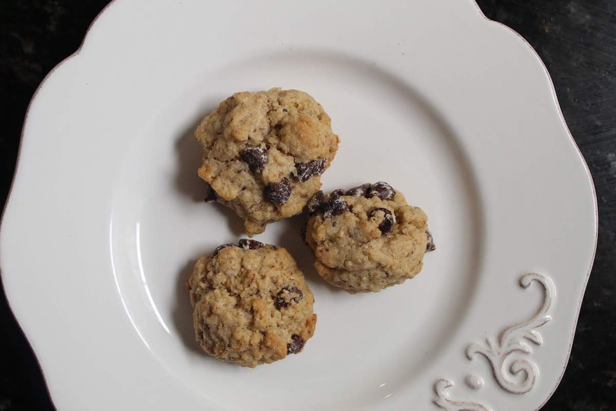 healthy chocolate chip cookie 
