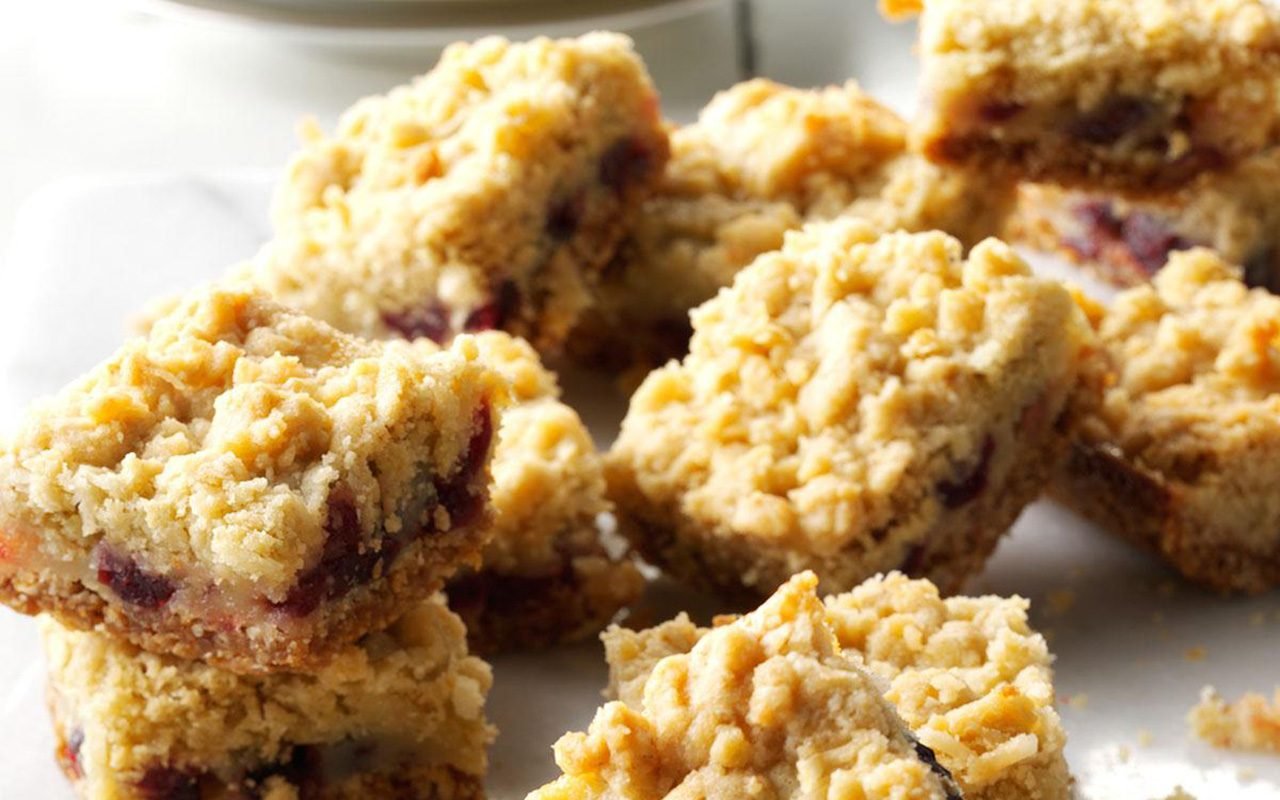This Is One of the Best Recipes for Dried Fruit Bars | Taste of Home