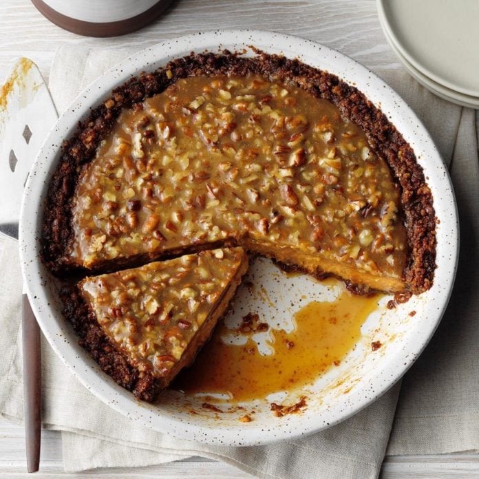 Praline Pumpkin Pecan Pie