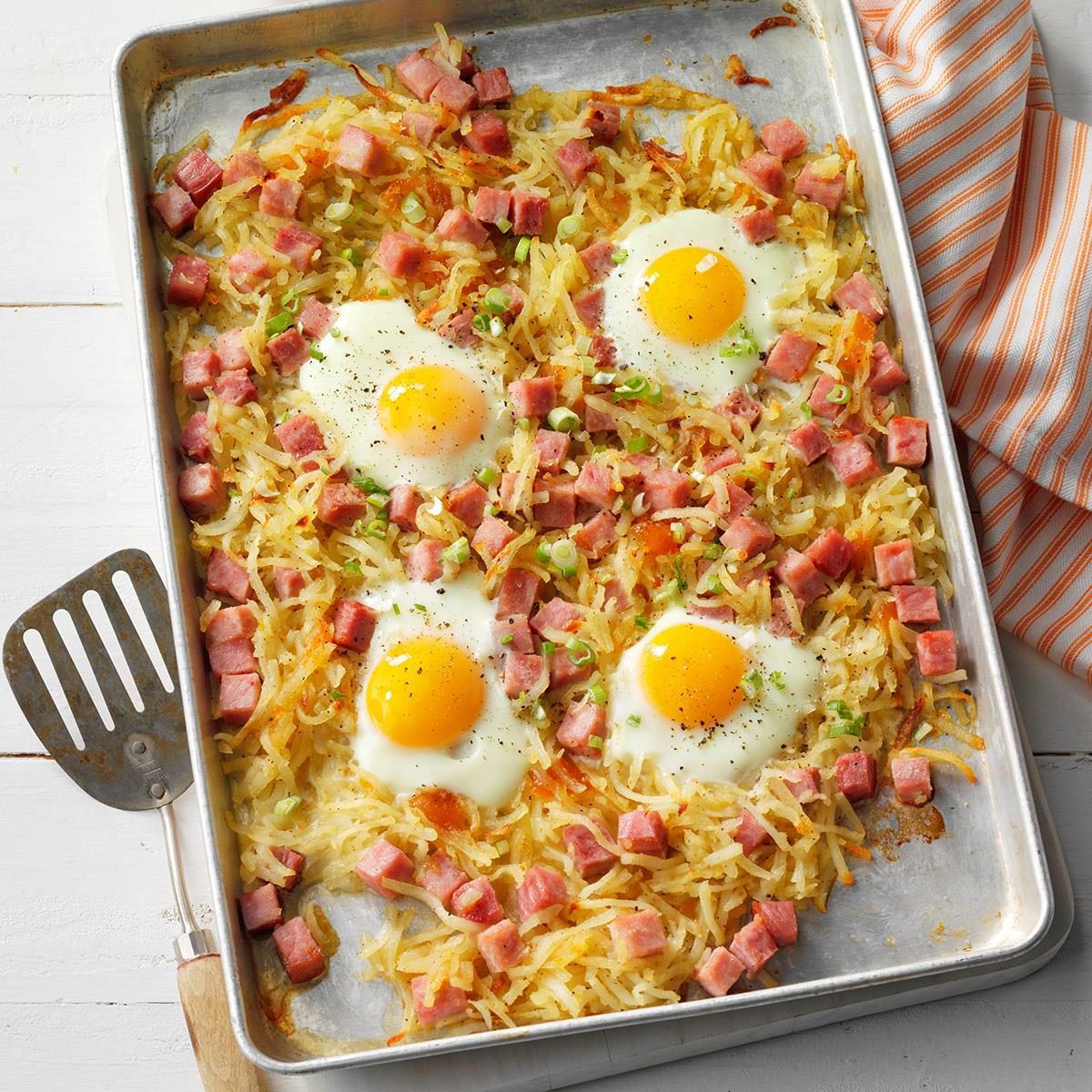 Southern Hash Browns And Ham Sheet Pan Bake Exps Tohas19 236375 E04 18 4b 10