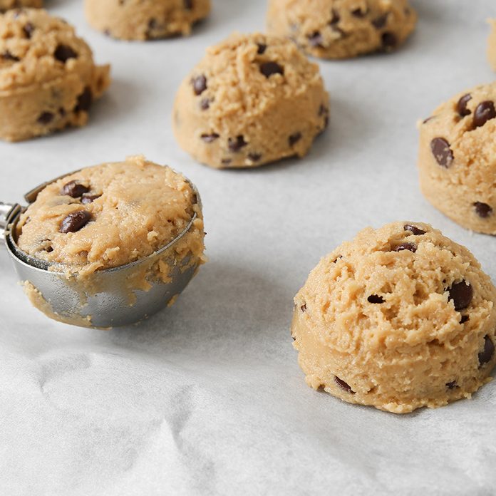 chocolate chip coconut cookies dough