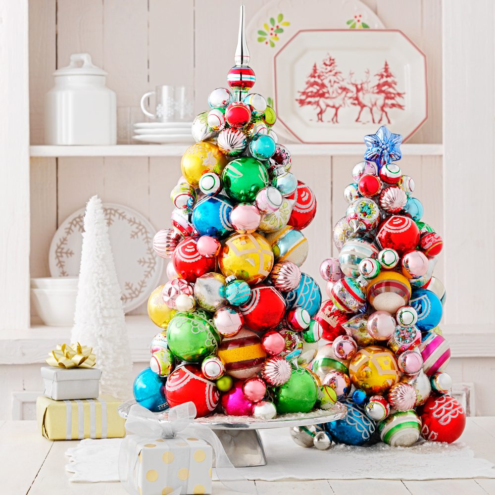 https://www.tasteofhome.com/wp-content/uploads/2019/09/All-Ornaments-CWJD23_PU6144_DR_09_08_1b_v2-Resize-Crop-DH-TOH-50-Christmas-Decorating-Ideas.jpg?fit=700%2C700