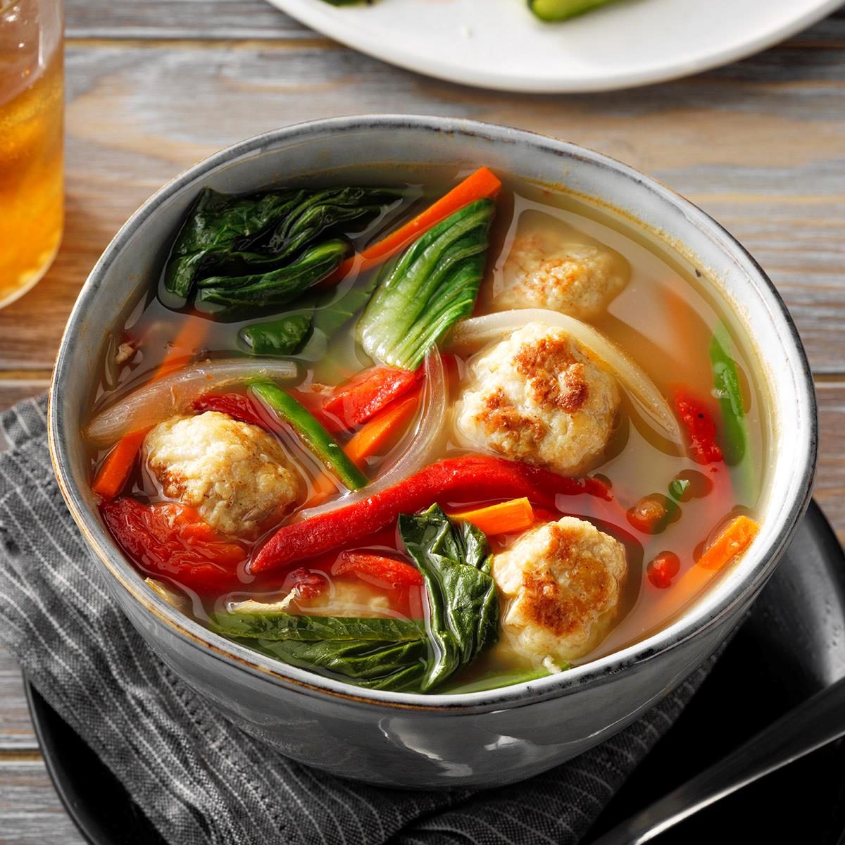 Vietnamese Chicken Meatball Soup With Bok Choy Exps Tohfm20 198499 E07 10 4b 7