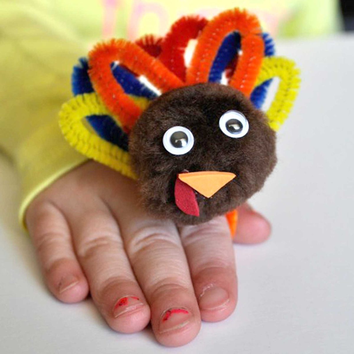 19 Fun Thanksgiving Crafts for Kids to Keep Them Busy ...