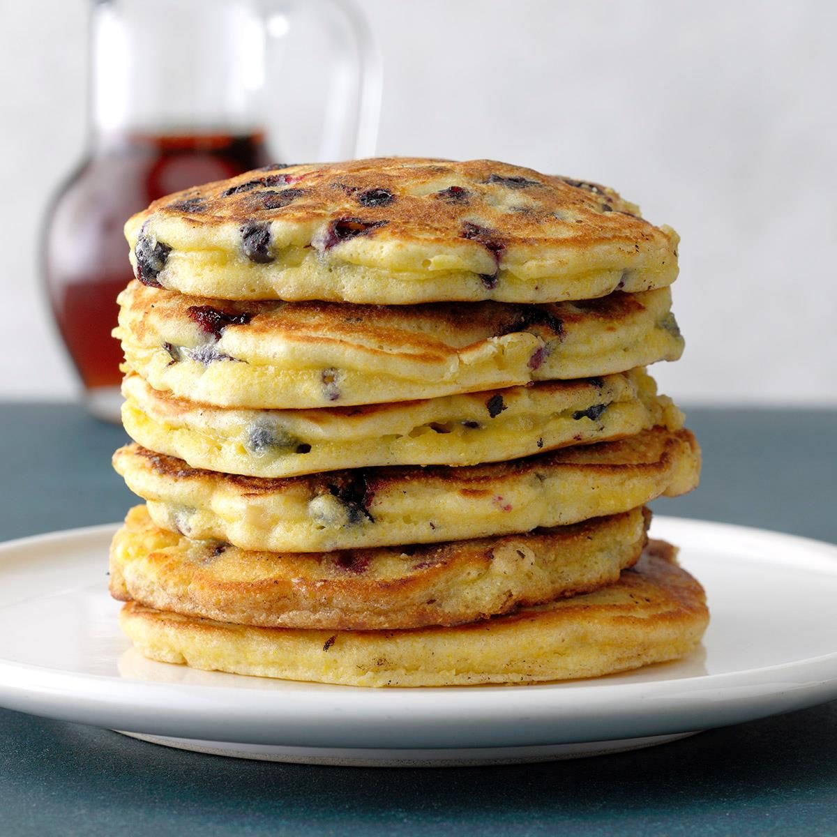 Blueberry Corn Cakes Exps Tohfm20 241299 B09 19 2b 2