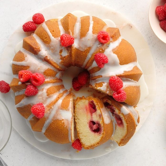 Raspberry Moscow Mule Cake