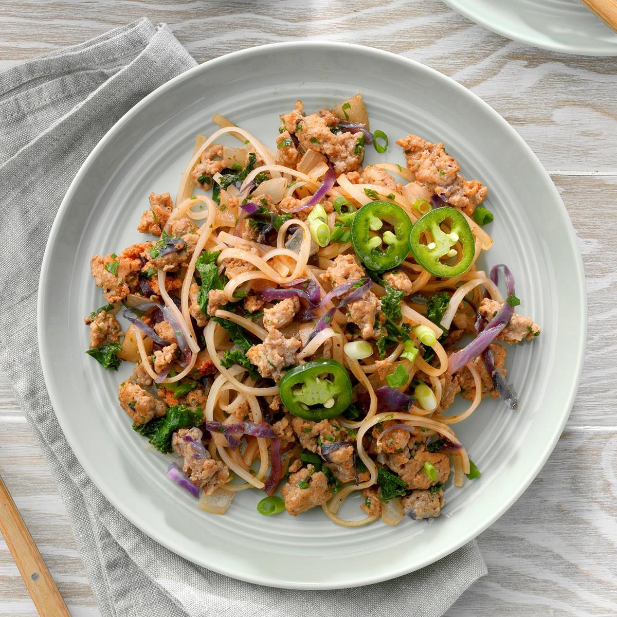 Spicy Turkey Stir Fry With Noodles Exps Toham20 191520 B11 13 3b 17