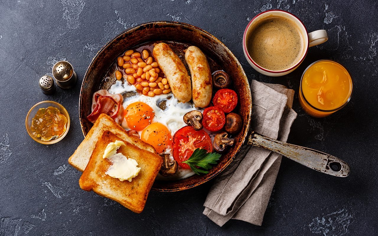 what-s-in-a-full-english-breakfast-taste-of-home