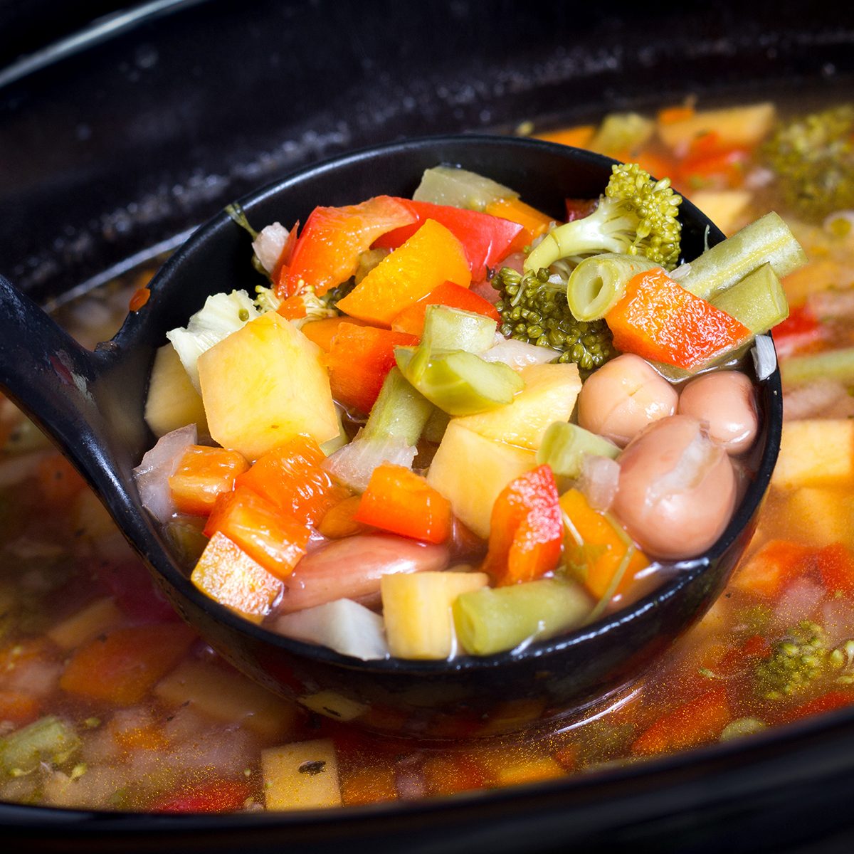 slow cooker vegetable and beans soup