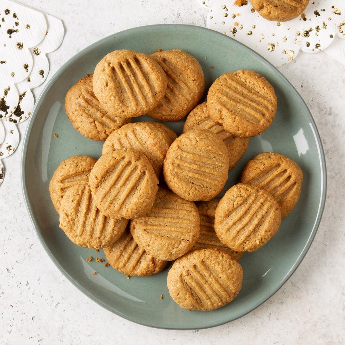 Healthy Peanut Butter Cookies Exps Ft19 247269 F 1203 1 1