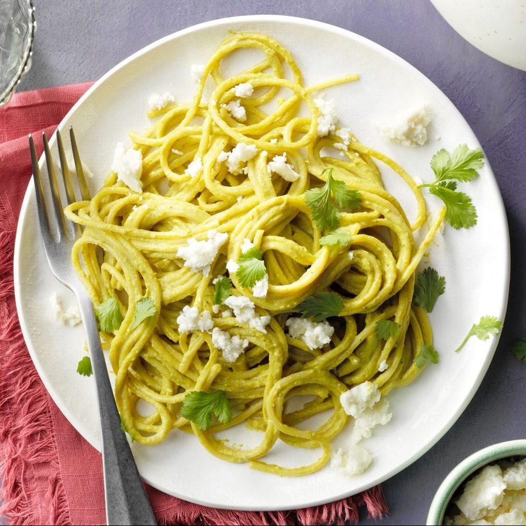 How To Make Green Spaghetti Espagueti Verde Tohcomdc23 272932 P2 Md 05 24 6b Mledit Sq