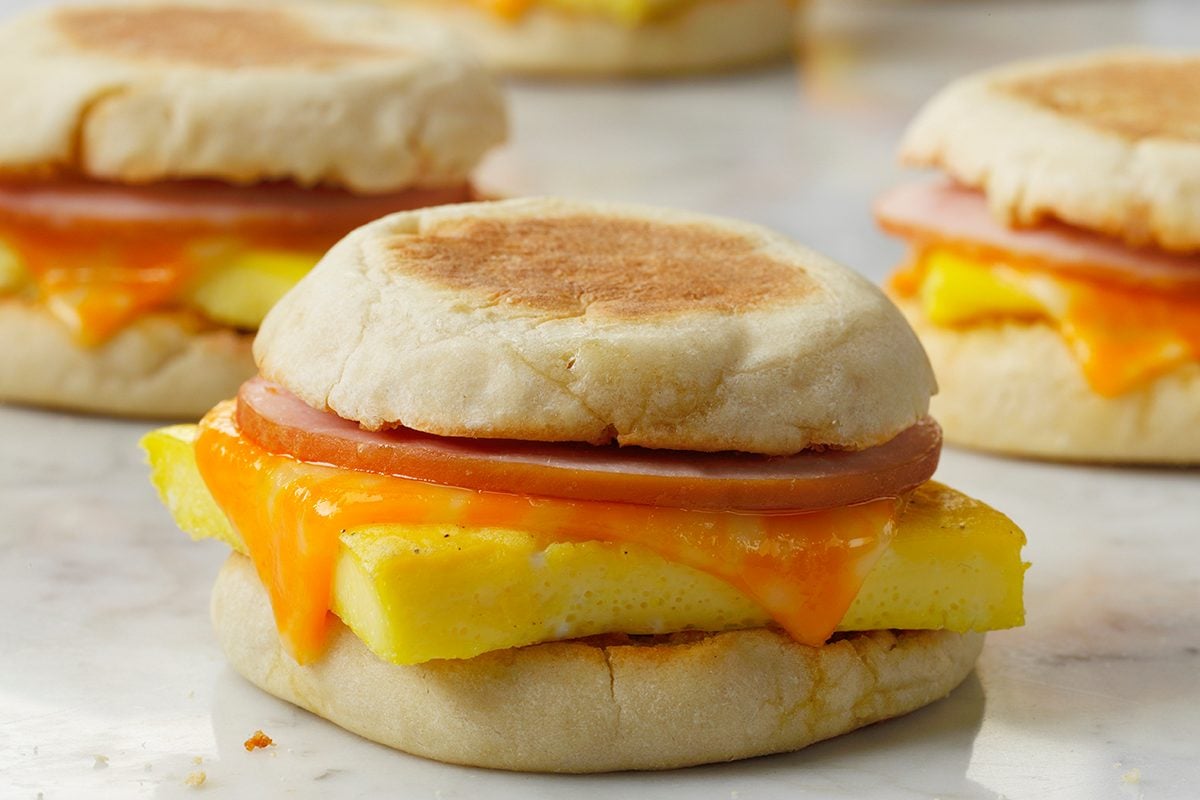 Sandwich maker makes homemade sandwiches like Egg McMuffins sandwiches, UK, News