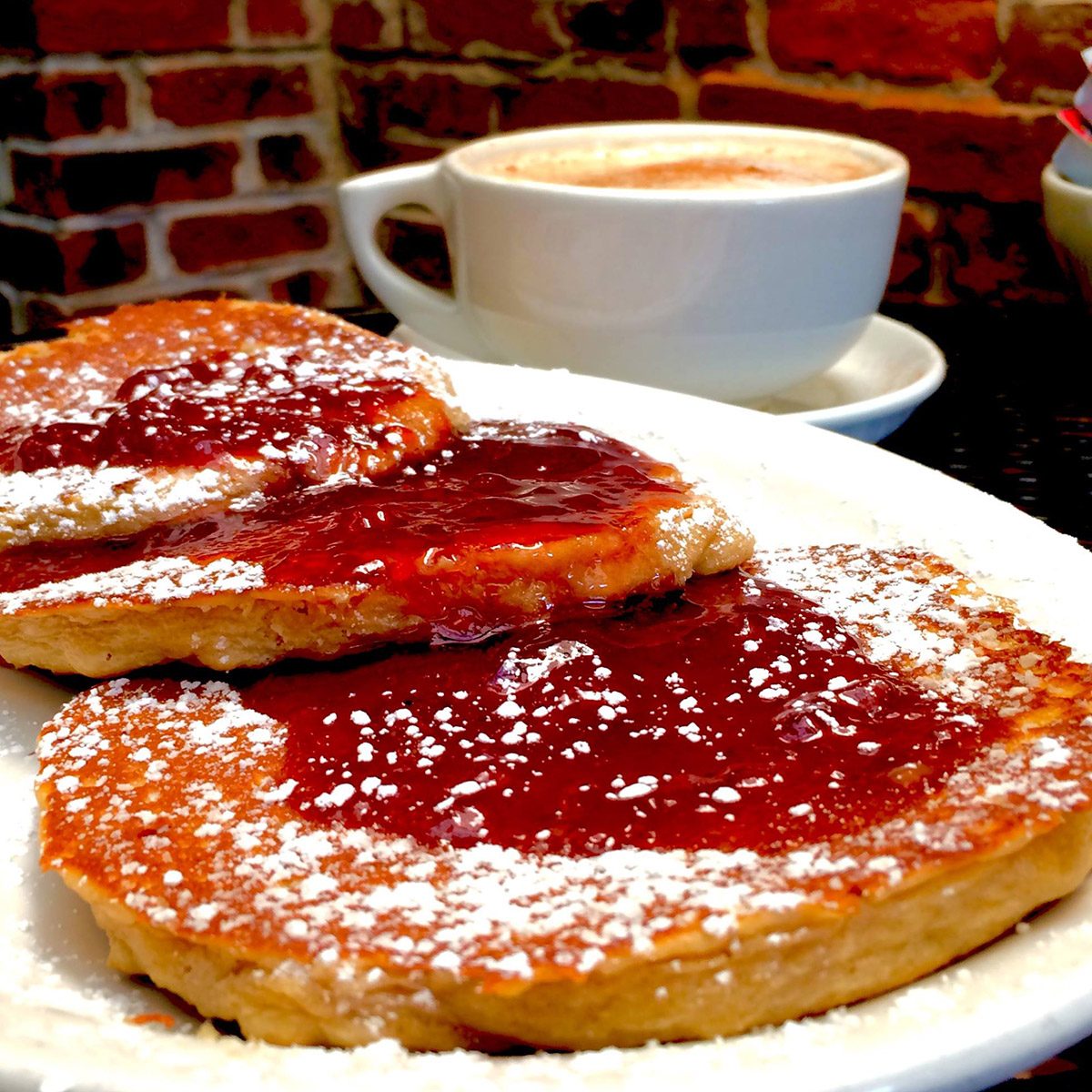 Toast on Market, Louisville pancakes