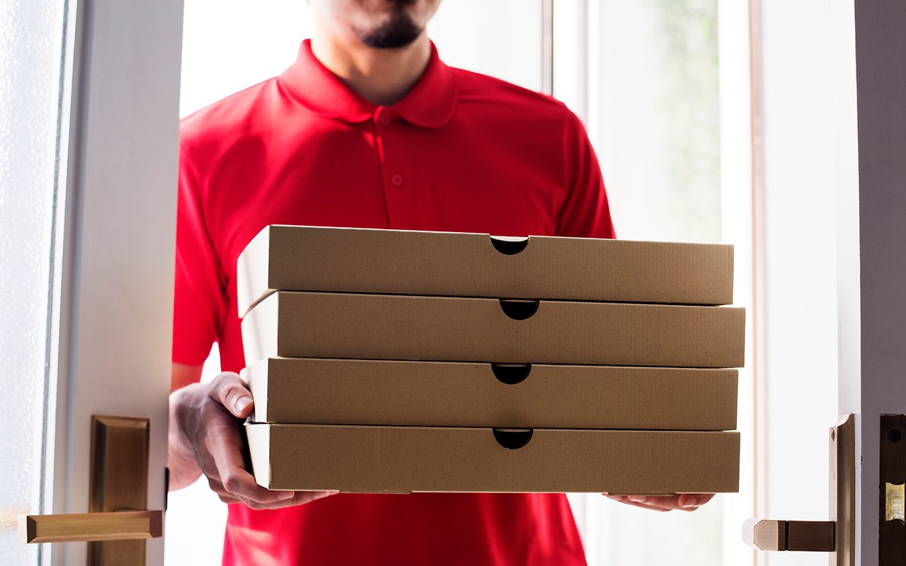 How Much to Tip Pizza Delivery People? The Answer Is It Depends
