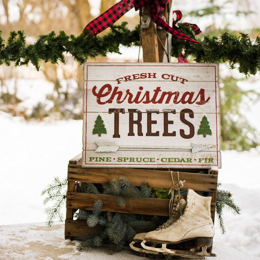 20 Chic Outdoor Christmas Decorations - Global Recipe