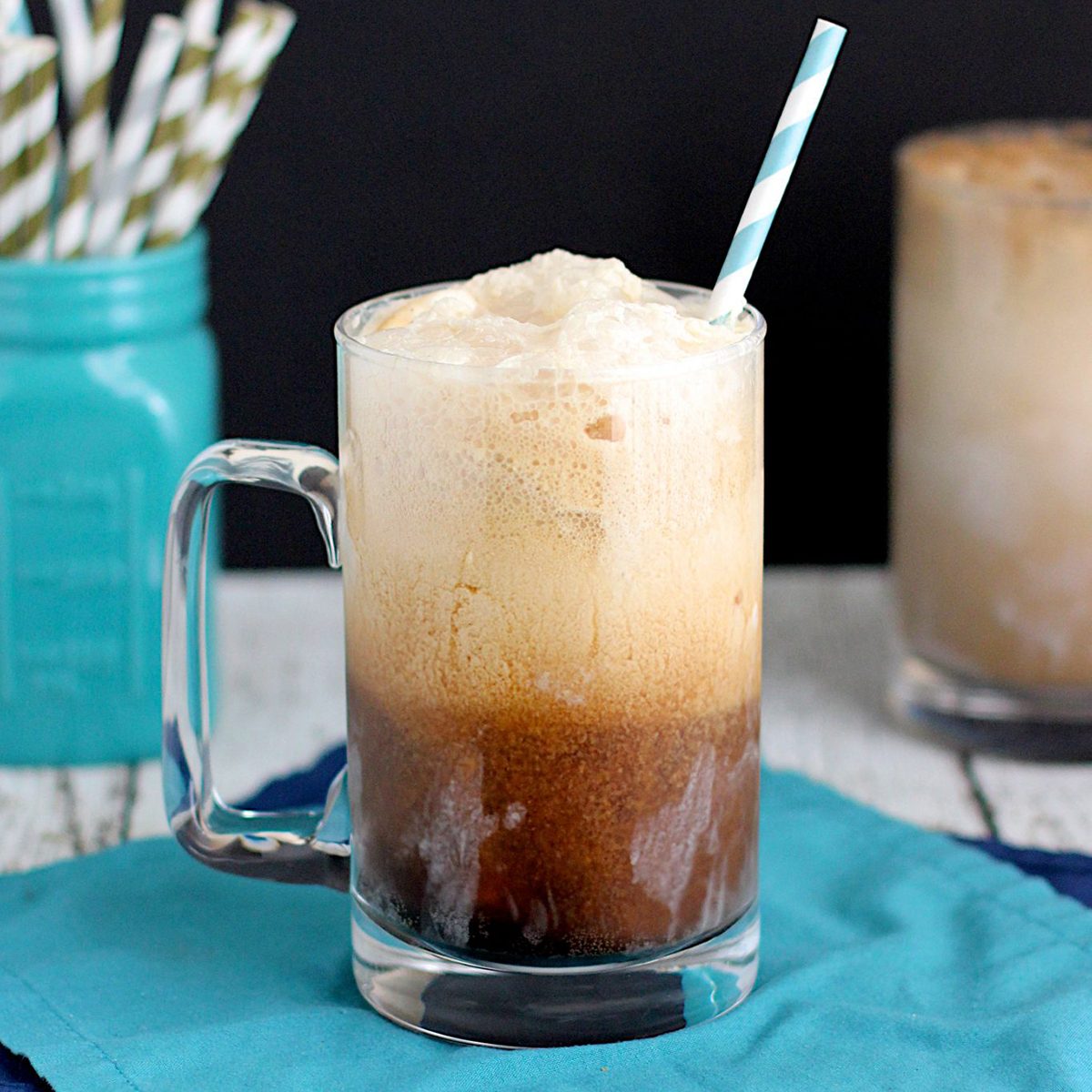 THE SOUTHERN HOSPITALITY ICE CREAM FLOAT