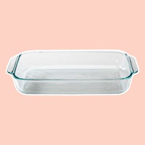 When to Use Glass Bakeware and When to Use Metal