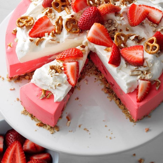 Strawberry Pretzel Pie