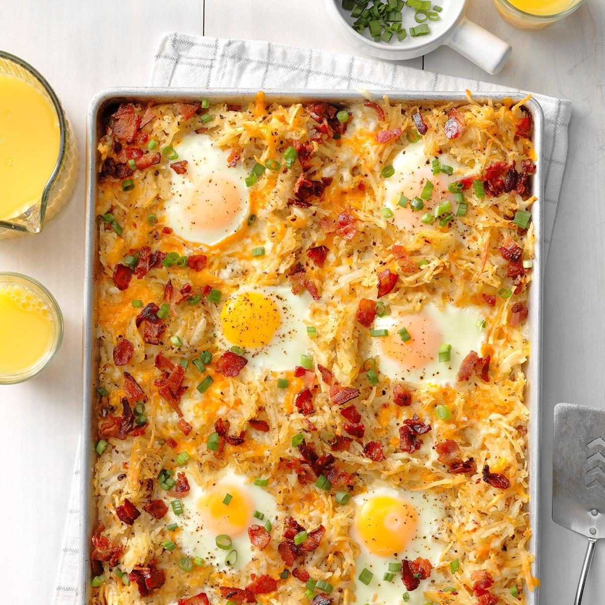 Sheet Pan Bacon And Eggs Breakfast Exps Tohescodr20 236180 B02 19 1b 7