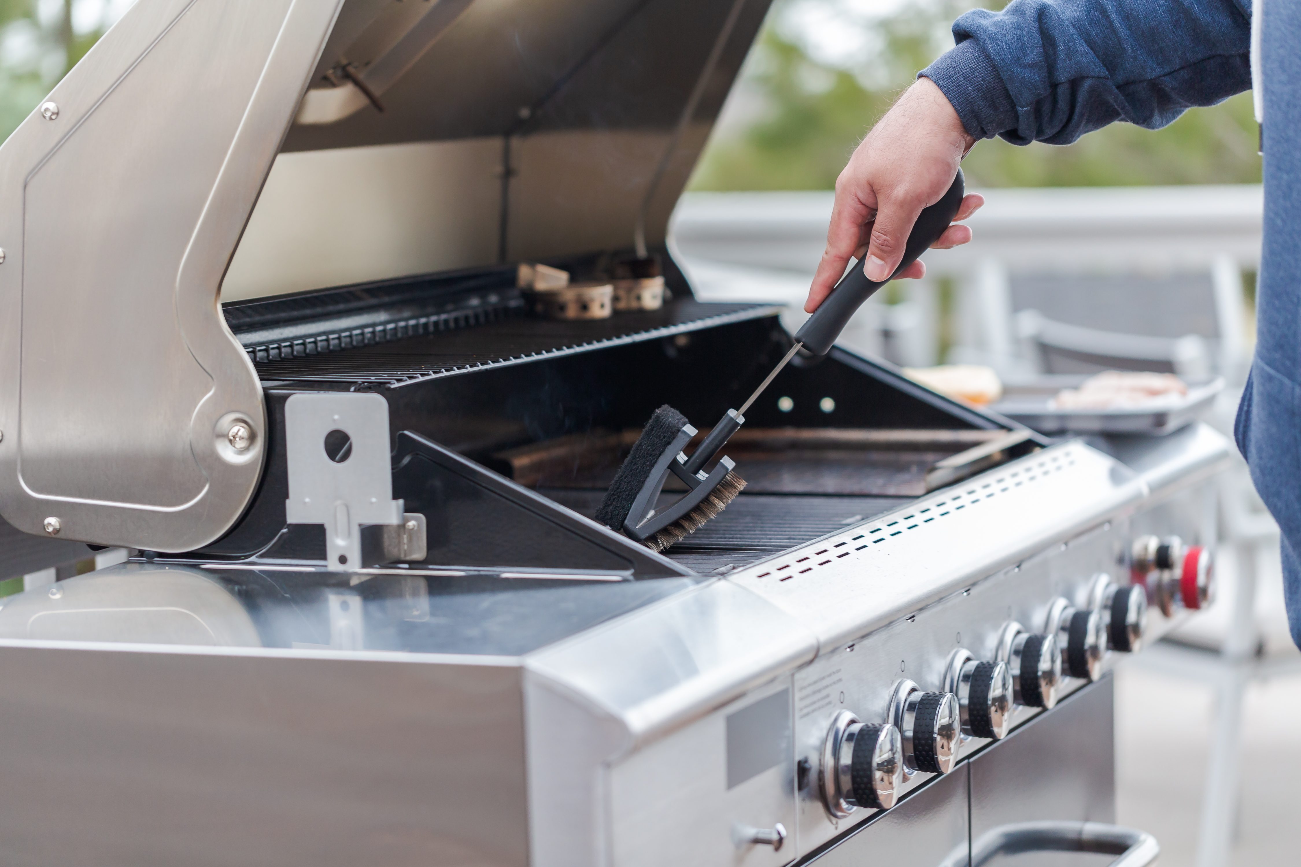 How to Clean Grill Grates for Better Tasting Food