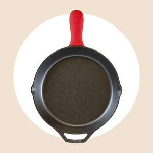 https://www.tasteofhome.com/wp-content/uploads/2020/04/lodge-cast-iron-skillet-2-via-amazon.com-ecomm.jpg?resize=300%2C300&w=680