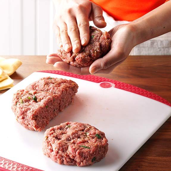 Forming burger patties