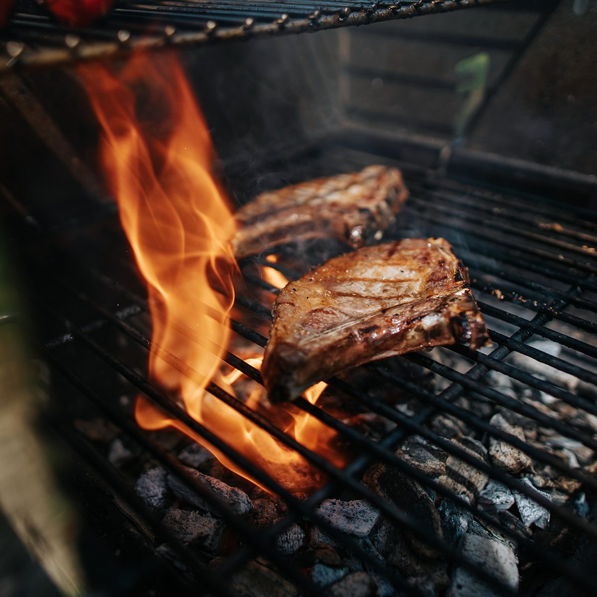 Grilling meat