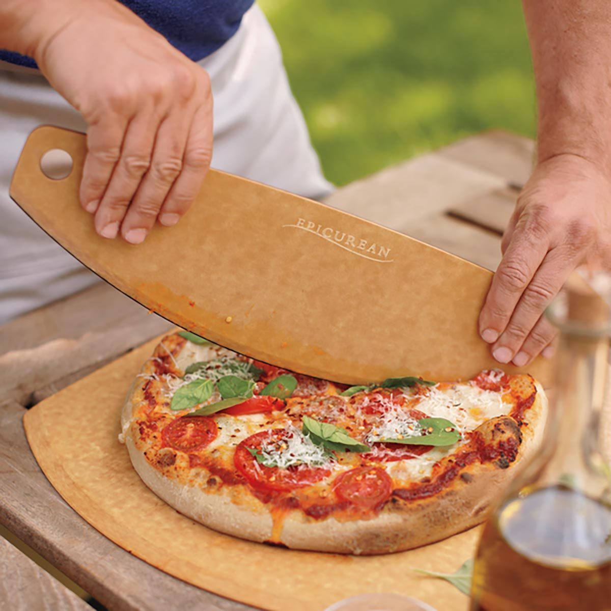 Expanding Smart Pizza Storage Container