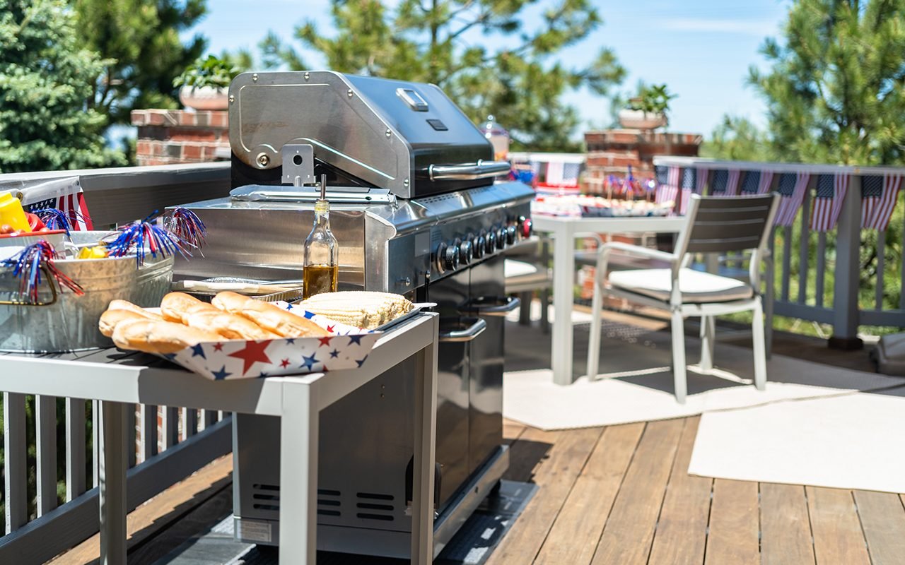 How to Use a Gas Grill, According to an Expert