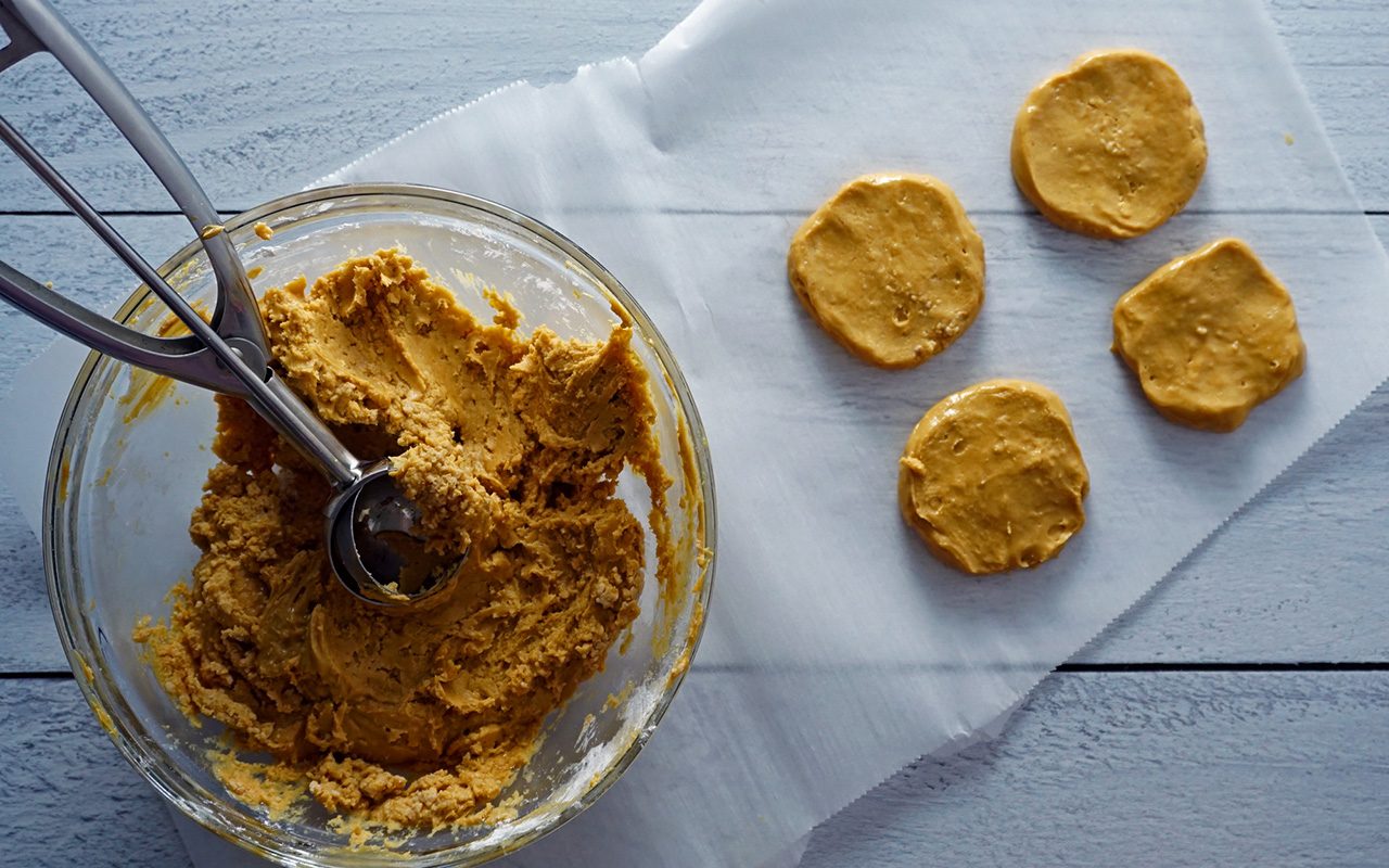 forming peanut butter filling discs for peanut butter cups