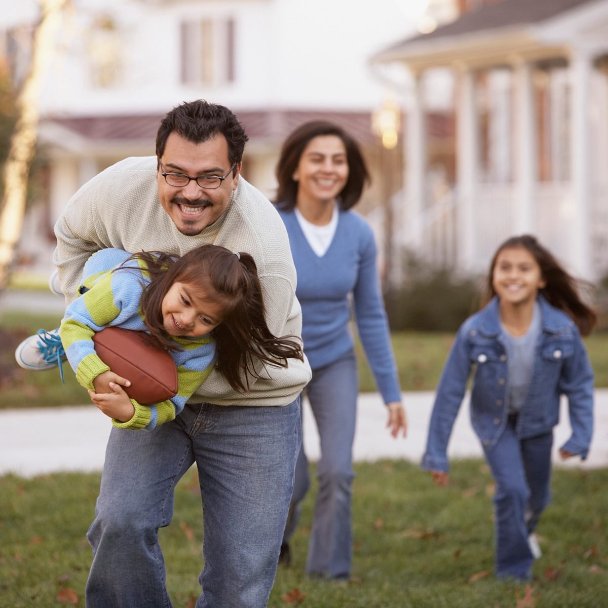 thanksgiving family football