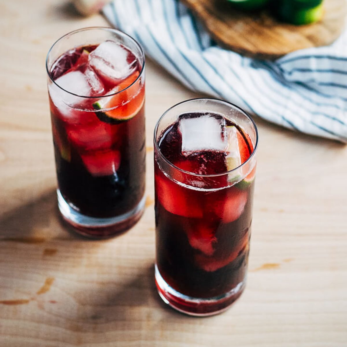 Red Wine Spritzer with Lime