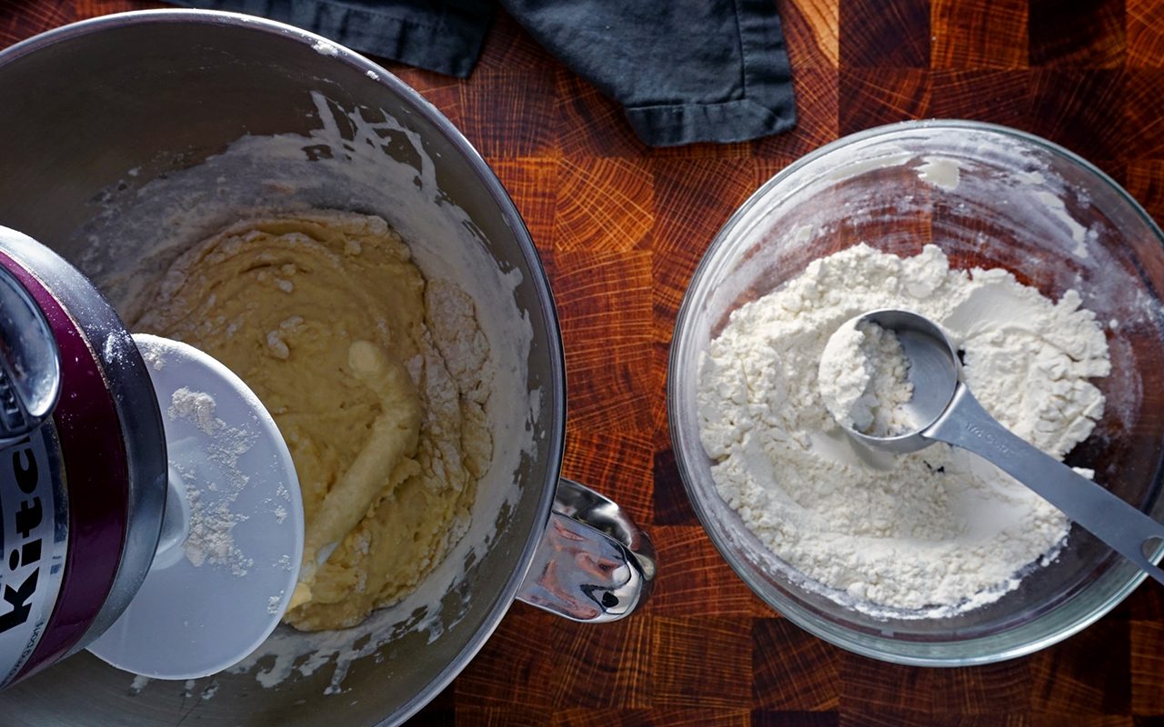 copycat olive garden breadsticks mixing olive garden breadstick dough