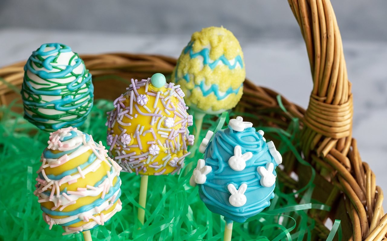 How to Make Easy Easter Cake Pops, Step by Step
