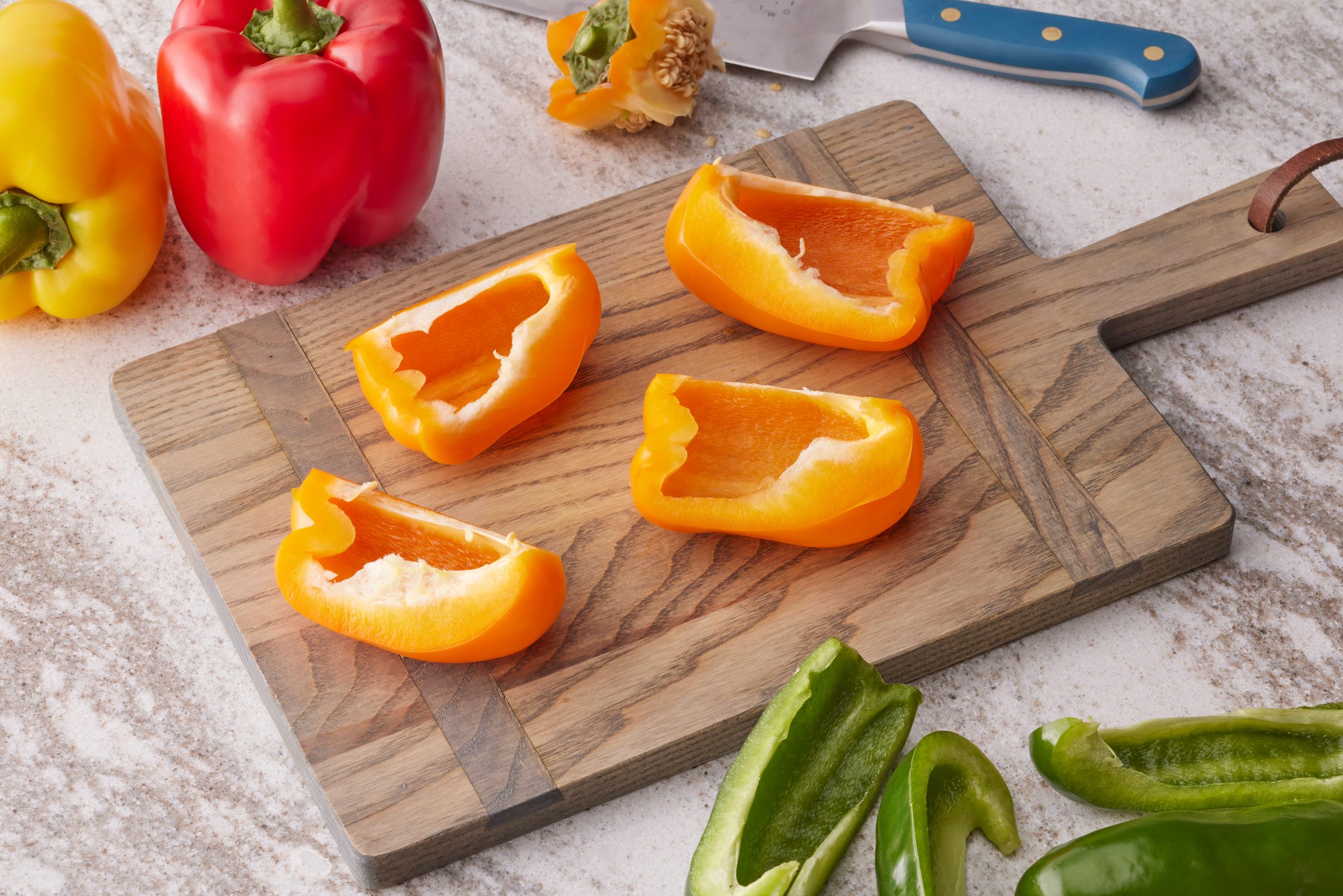 How to Cut a Bell Pepper {Step-by-Step Tutorial} - FeelGoodFoodie