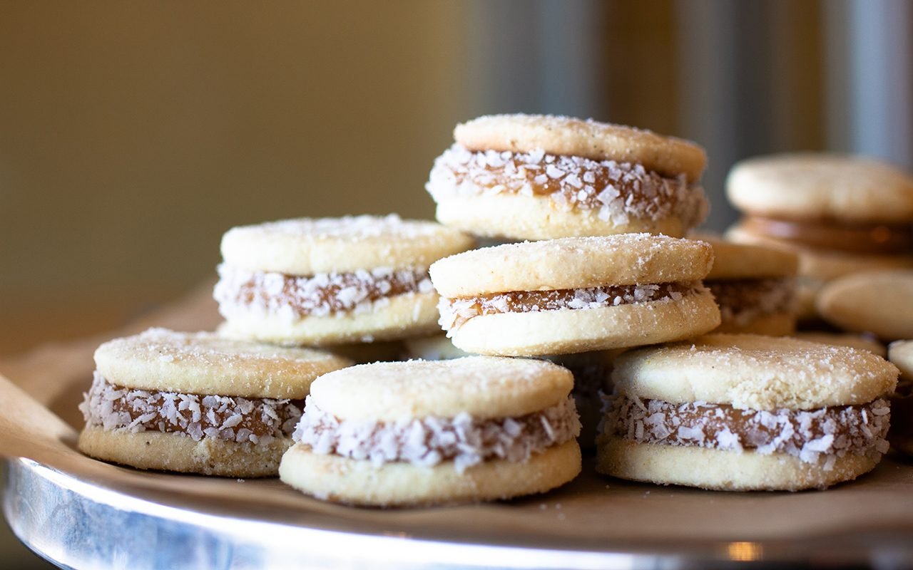 How to Make Authentic Alfajores Right at Home [Yum!]