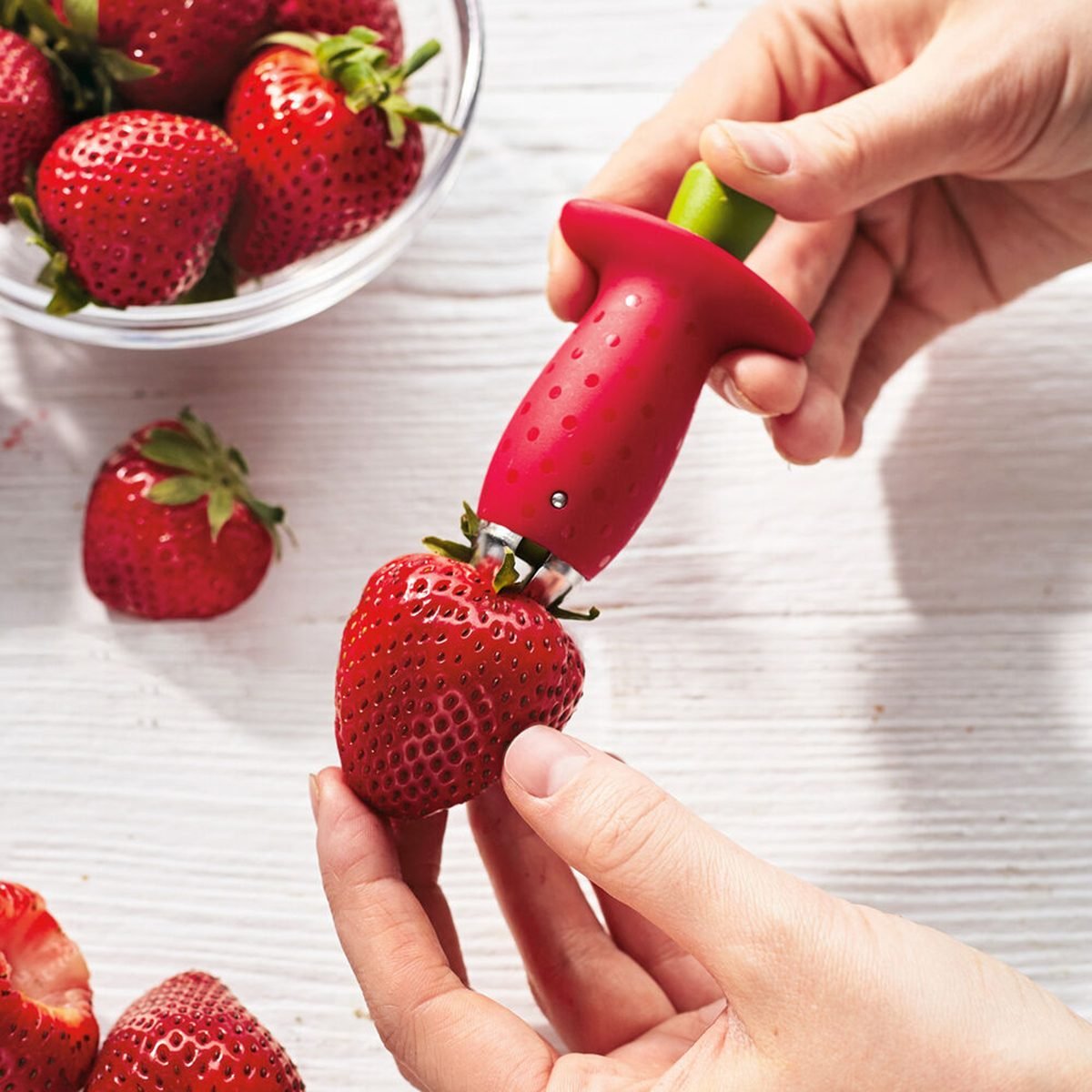 Kitchen Tip: Hulling Strawberries with a Straw - Barefeet in the Kitchen