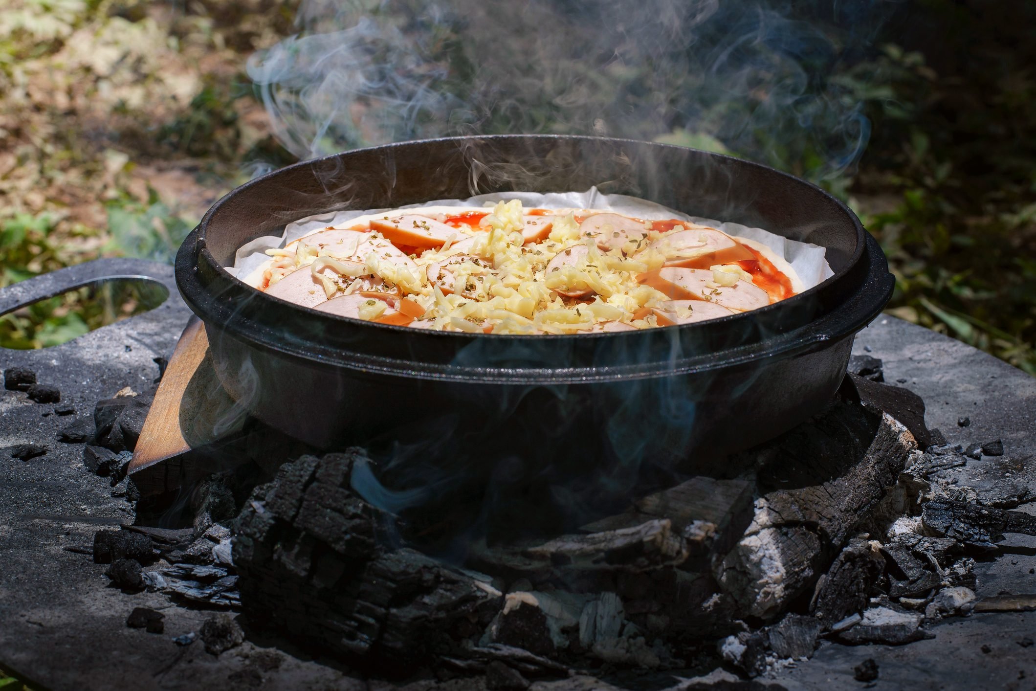 Camp Oven Cooking Temperature Guide & Techniques