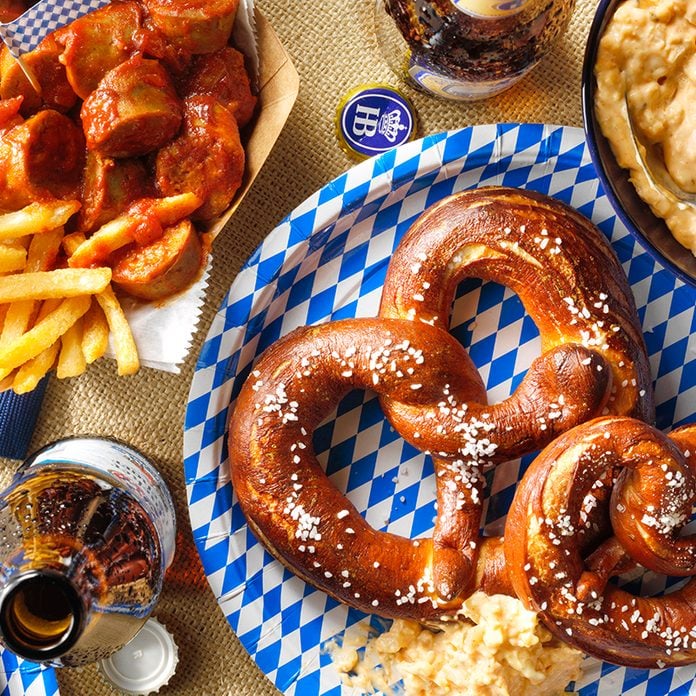 How to Throw an Oktoberfest Party