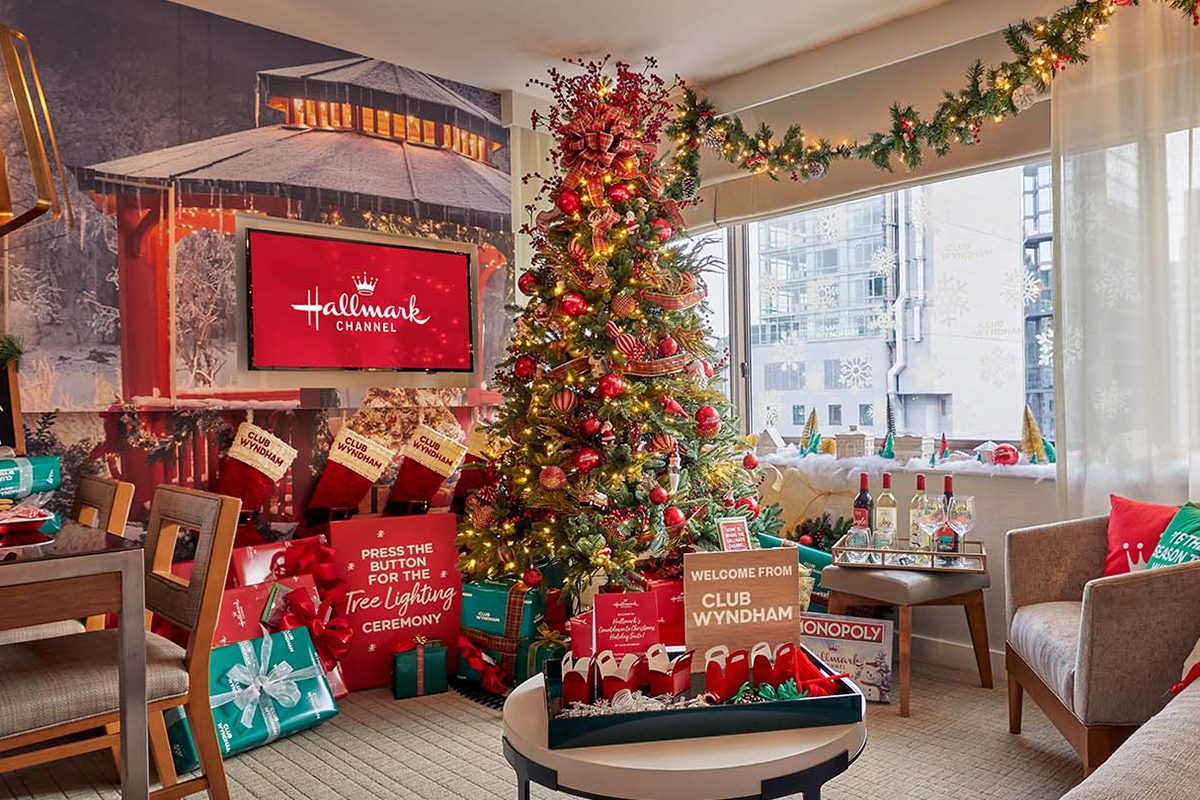 How to Book a Room at the Hallmark Holiday Suites 2021 | Taste of Home