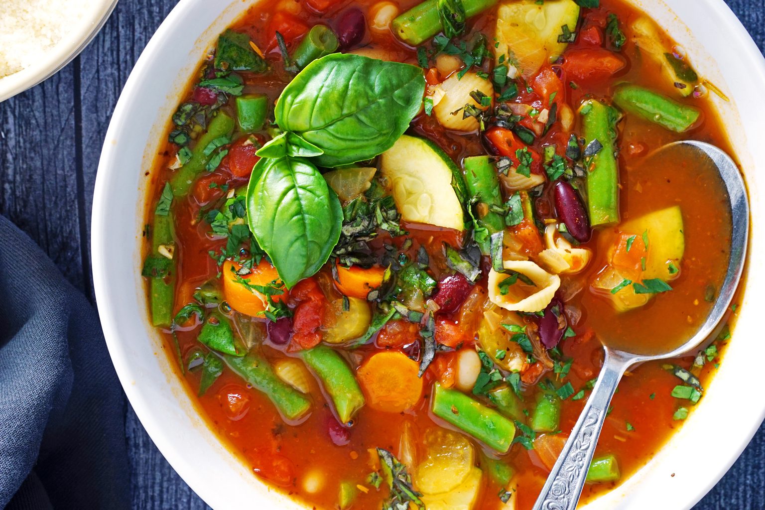 How to Make Copycat Olive Garden Minestrone Soup