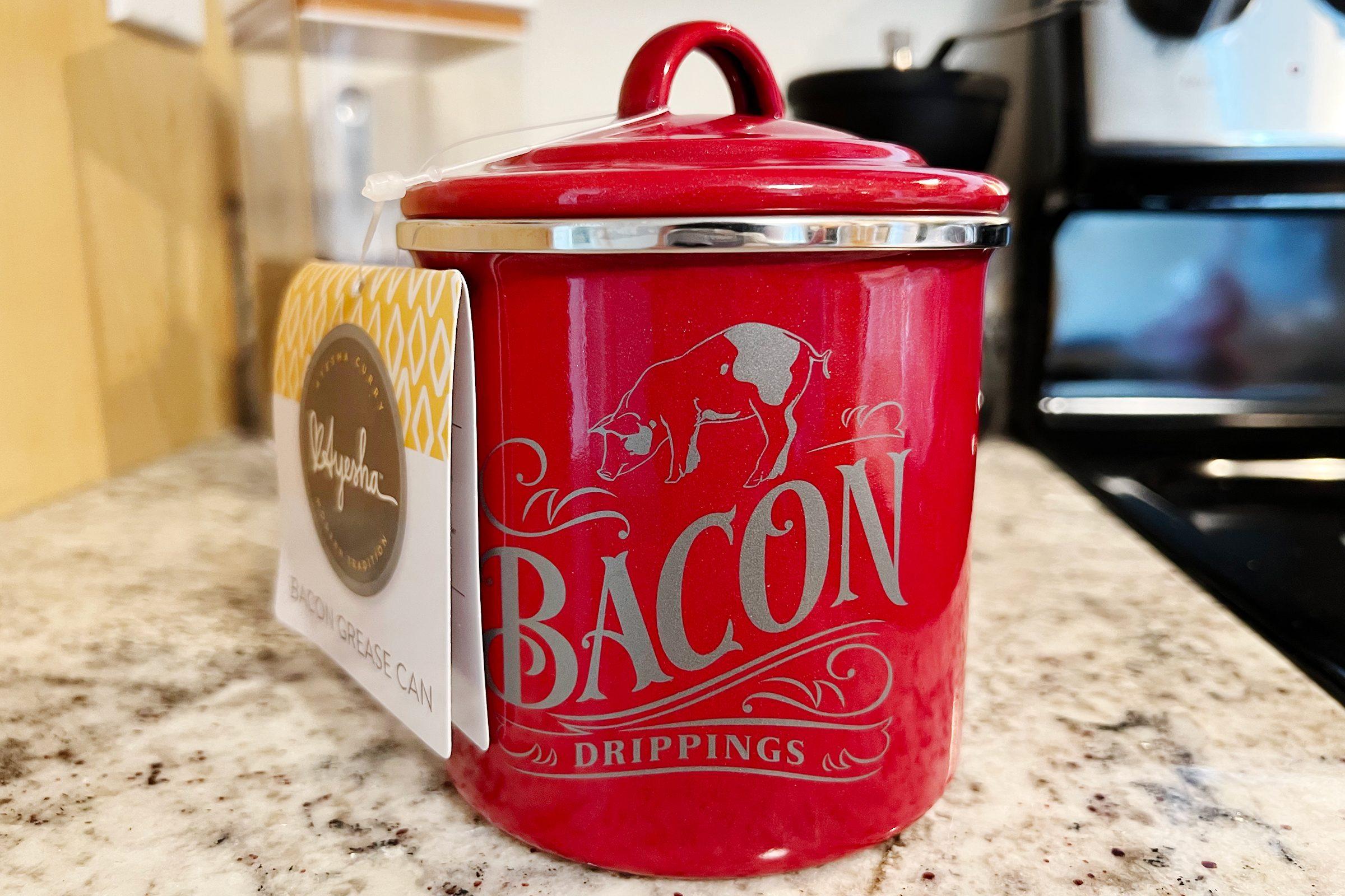 https://www.tasteofhome.com/wp-content/uploads/2021/12/IMG_004076-bacon-grease-container.jpg