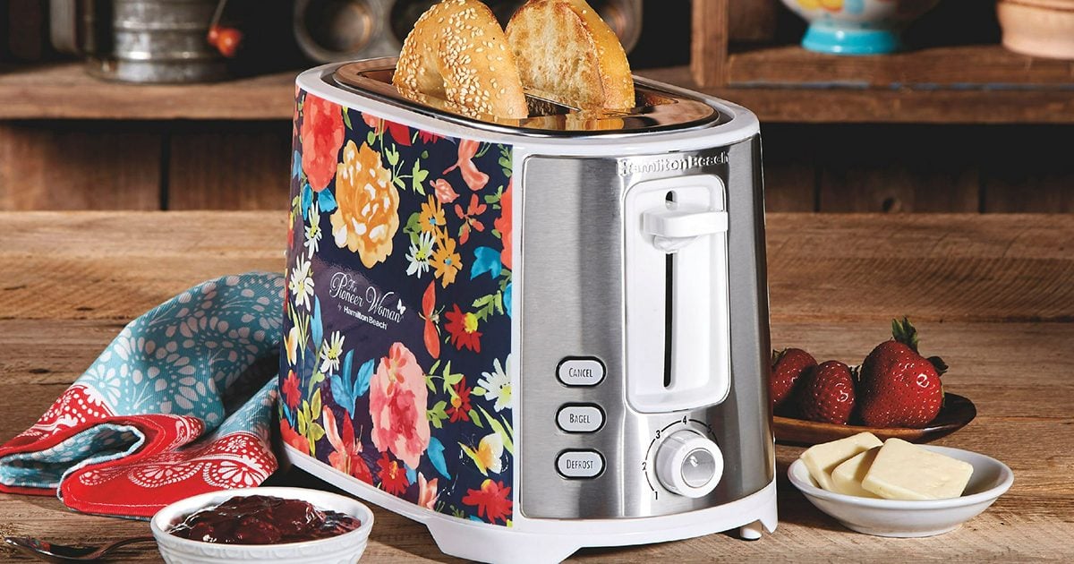 https://www.tasteofhome.com/wp-content/uploads/2022/02/30-Best-Kitchen-Products-from-the-Pioneer-Womans-Walmart-Line_social_via-amazon.com_.jpg