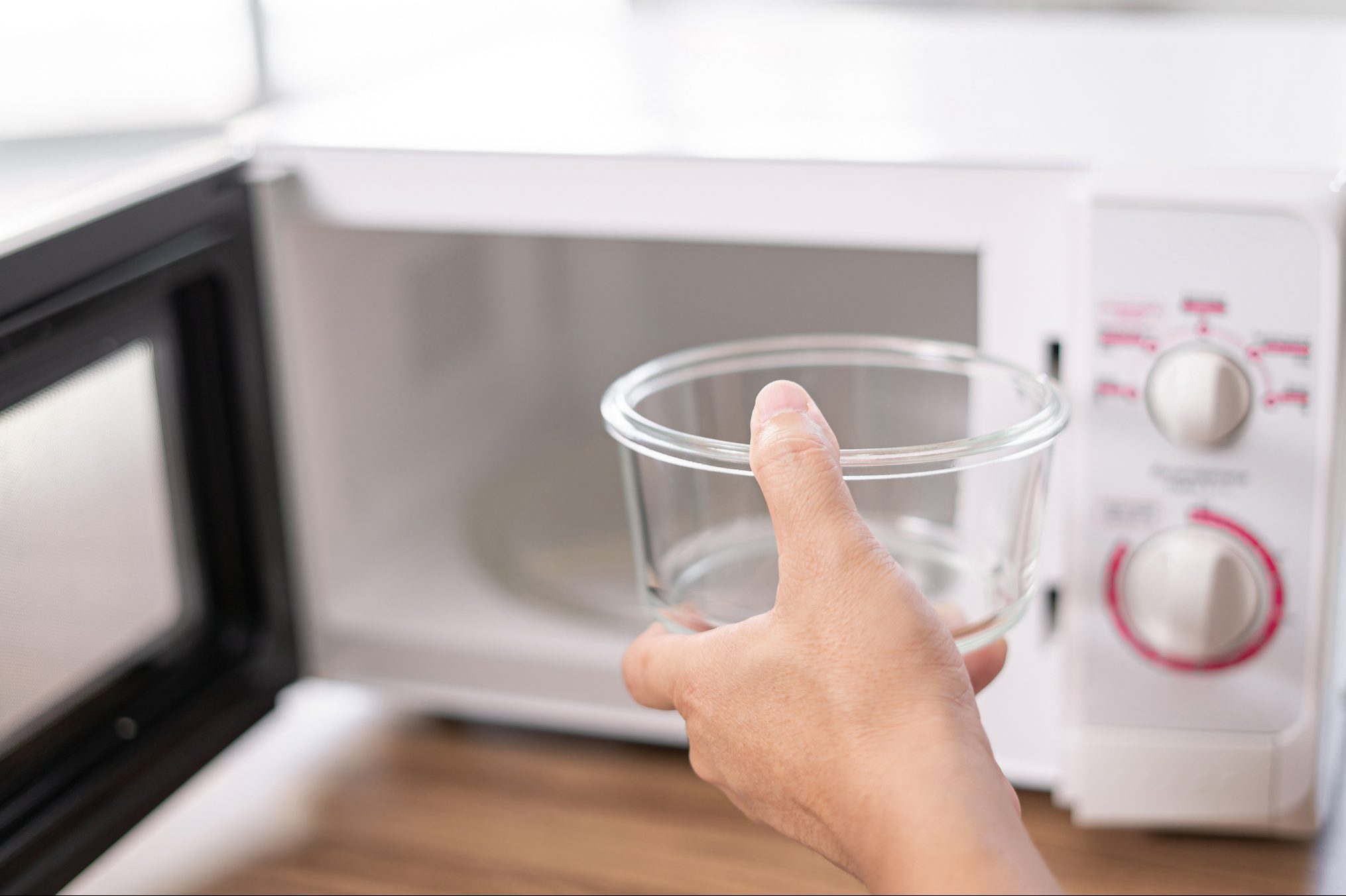 Can You Microwave Glass Tupperware? Things You Must Know !!