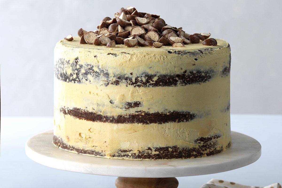 What is a Naked Cake and How to Make Your Own
