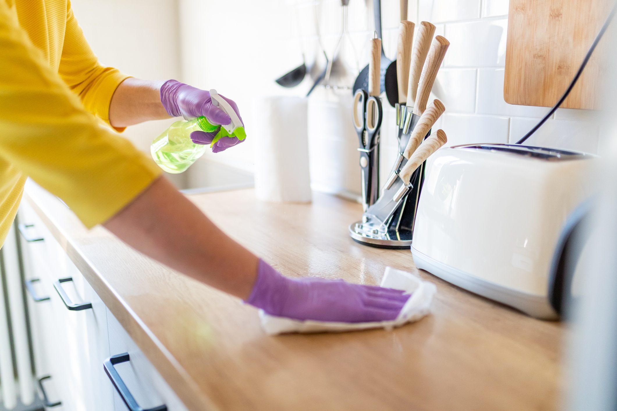 Simple Home Cleaning Tips: 5 Kitchen Cleaning Hacks & Gadgets You Need to  Know About, Home