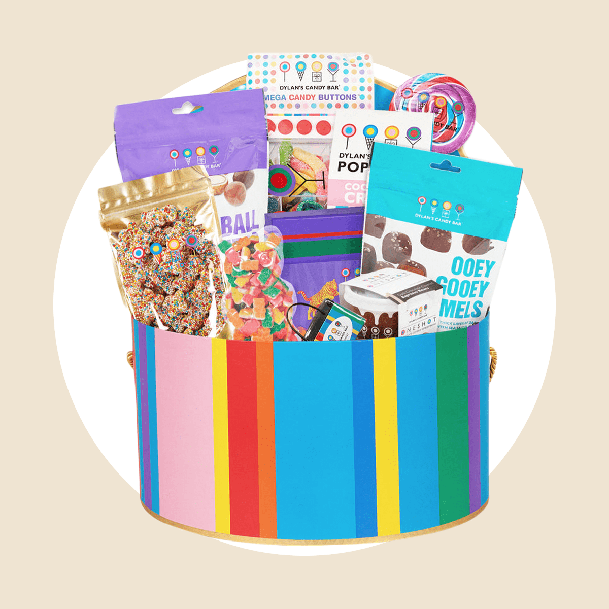 https://www.tasteofhome.com/wp-content/uploads/2022/04/deluxe-hat-box-gift-basket-ecomm-via-dylanscandybar.png?fit=700%2C700