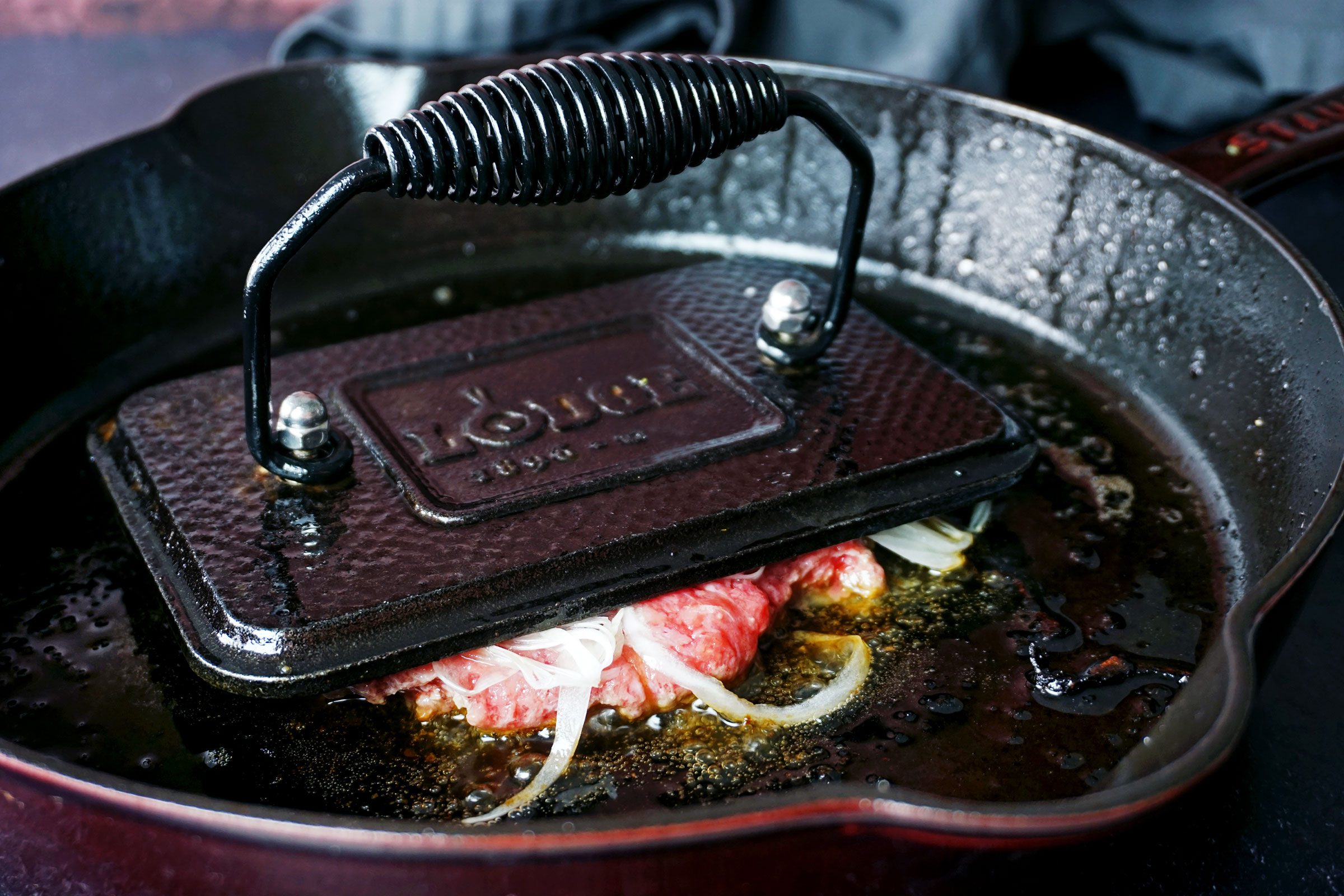 Smash Burgers with a Lodge Cast Iron Grill Press 
